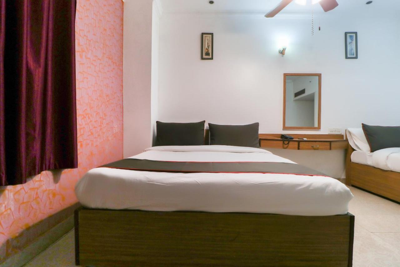 Oyo 13365 Hotel Teg Royal Amritsar Extérieur photo