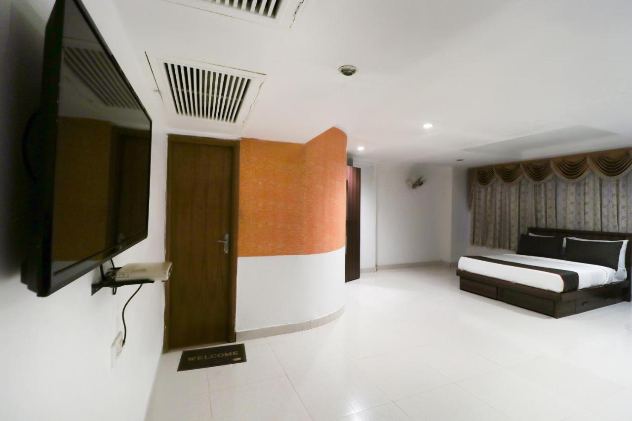 Oyo 13365 Hotel Teg Royal Amritsar Extérieur photo